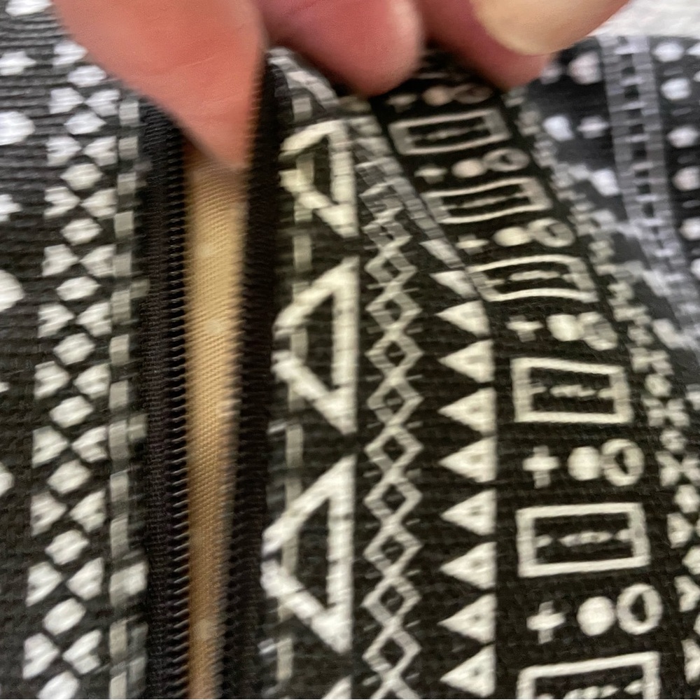 Gray and Black Crossbody Bag - Picture 5 of 6